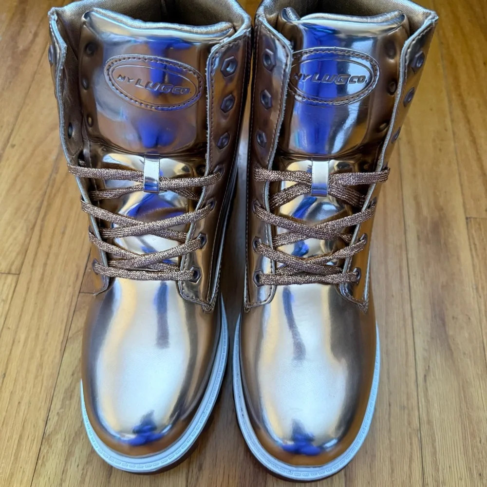 Lugz shiny metallic